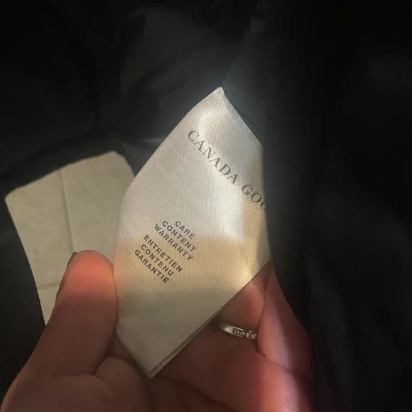 Boys Canada Goose coat - Picture 3 of 5